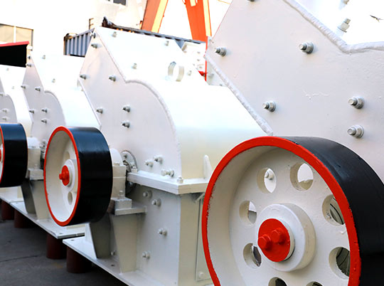 改進(jìn)錘式破碎機(jī)錘頭結(jié)構(gòu)，為客戶量身設(shè)計(jì)高產(chǎn)低耗設(shè)備（上）