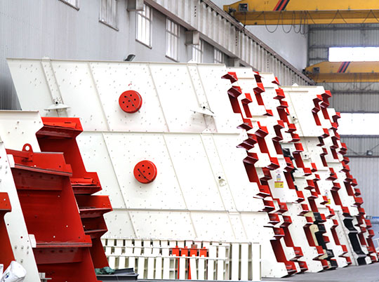 三層振動(dòng)篩可保證碳素陽極生產(chǎn)的